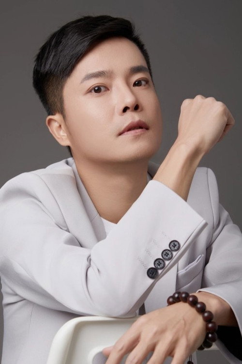 Hu Mun Ming as Zhen Guogong