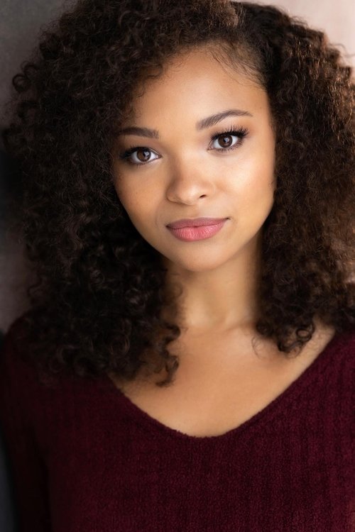 Katelynn Bennett as Manda