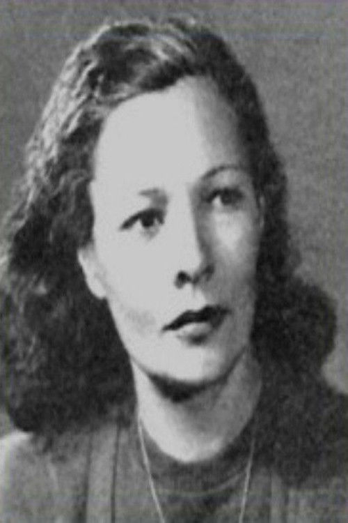 Amina Mohamed as عروض رقص