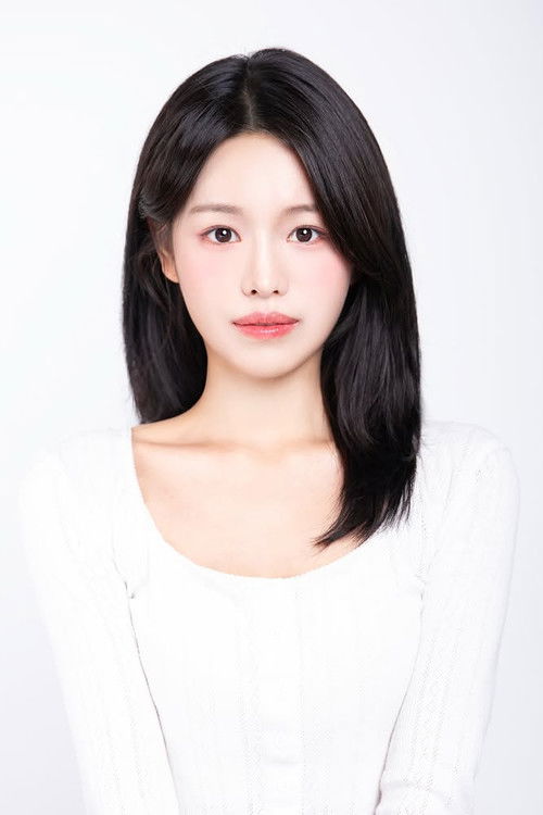 Park Sae-dam as Soo-jin