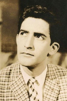 Julio Martínez as 