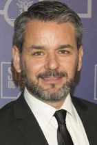 Jorge Lucas as Enrique