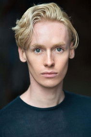 Henry Felix as Oscar