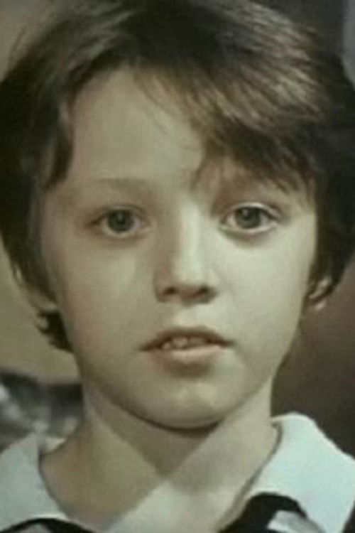 Aleksei Ostrovsky as Yura