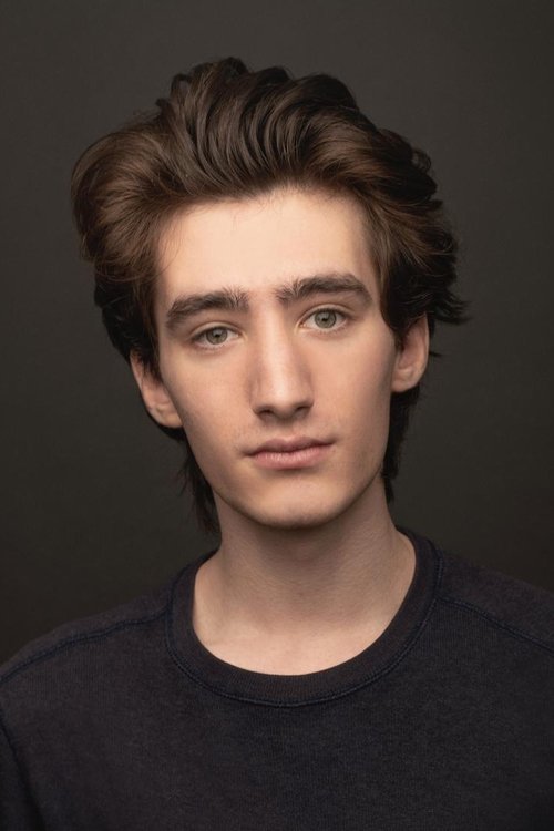 Theo Taplitz as Justin