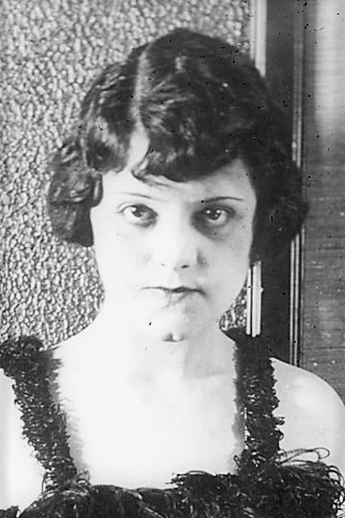 Laura Anson as Minnie Baldwin