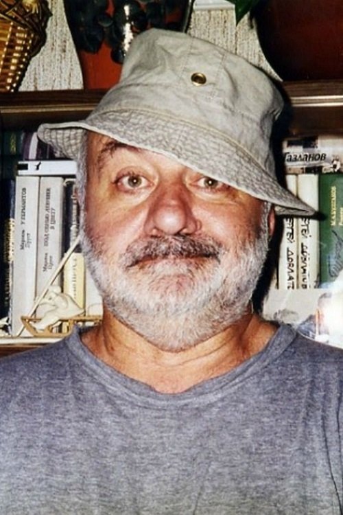 Ervand Arzumanyan as Administrator restrana