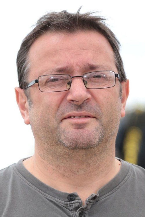 Vincent Maraval as Lieutenant Castel