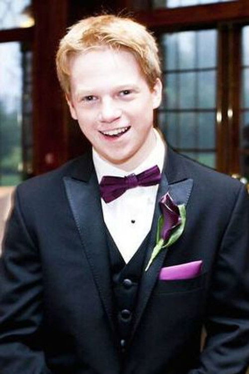 Trevor Heins as Maxamillion Gunderson