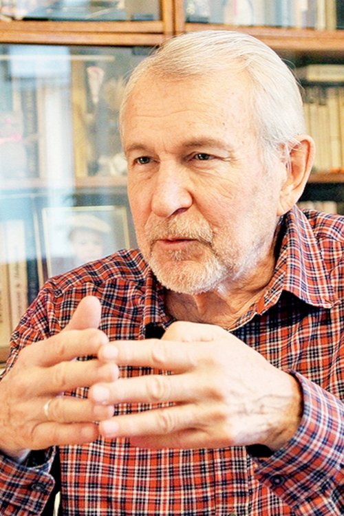 Igor Volchek as Igor