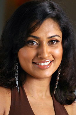 Malavika as Myna