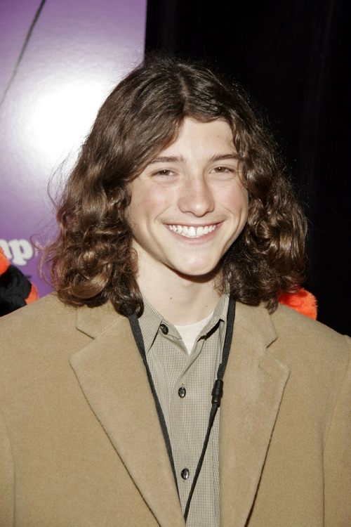 Nikita Hopkins as Roo (voice)