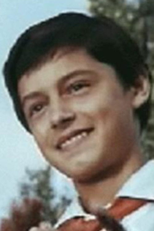 Yuri Prokhoda as Юра, пионер