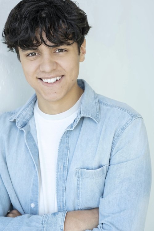 Keenan Lehmann as Alter Boy