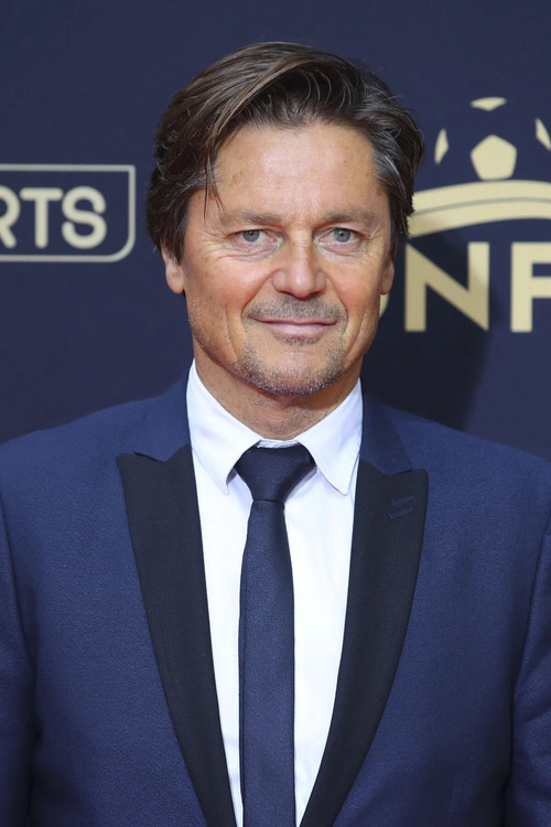 Daniel Bravo as Self