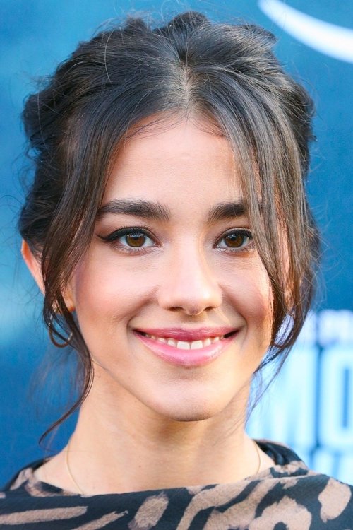 Seychelle Gabriel as Young Sand
