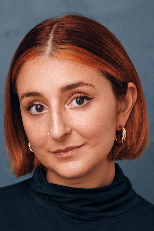 Alise Morales as Avery Menendez