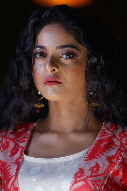 Diya Mukherjee as Bindi Mitra