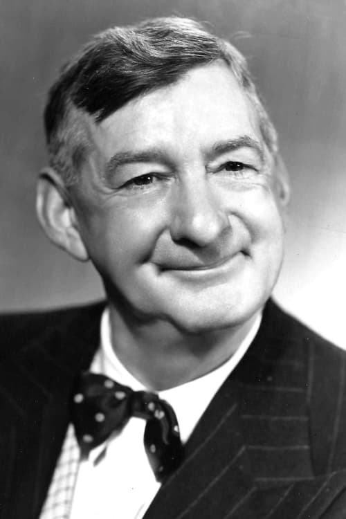 Slim Summerville as Uncle George