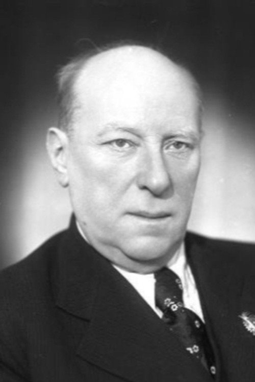 Yakov Malyutin as Hospital superintendent