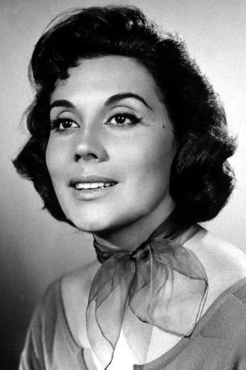 Rita Macedo as Beatriz