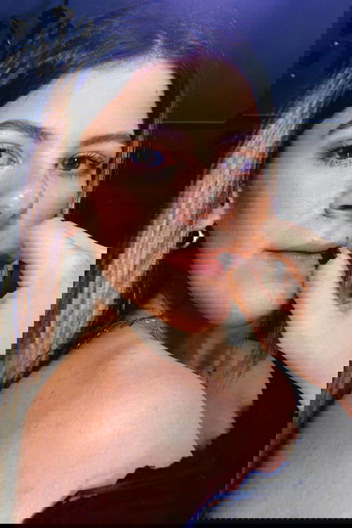 Malak Yasser as Hind Al-Qadi