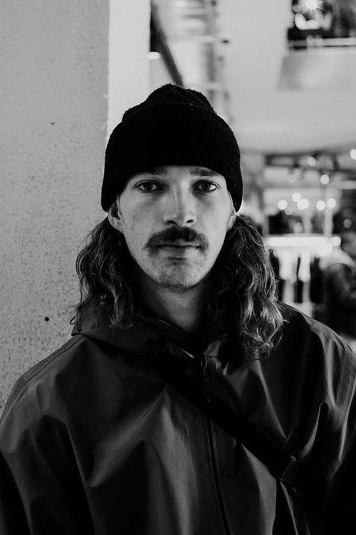 Etienne Châtelain as 