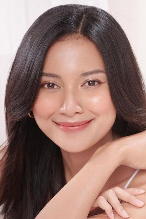 Indah Permatasari as Retno