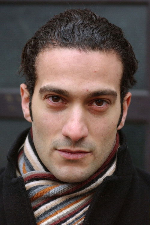 Erhan Emre as Rashid