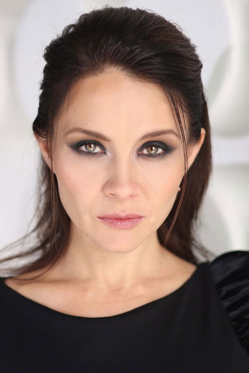 Диана Кафф as Polina