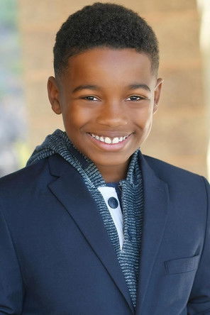 Logan Charles Carter as Mason Montgomery