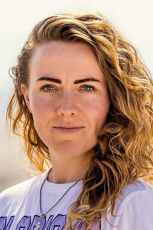 Simone Hof as Self - Contestant