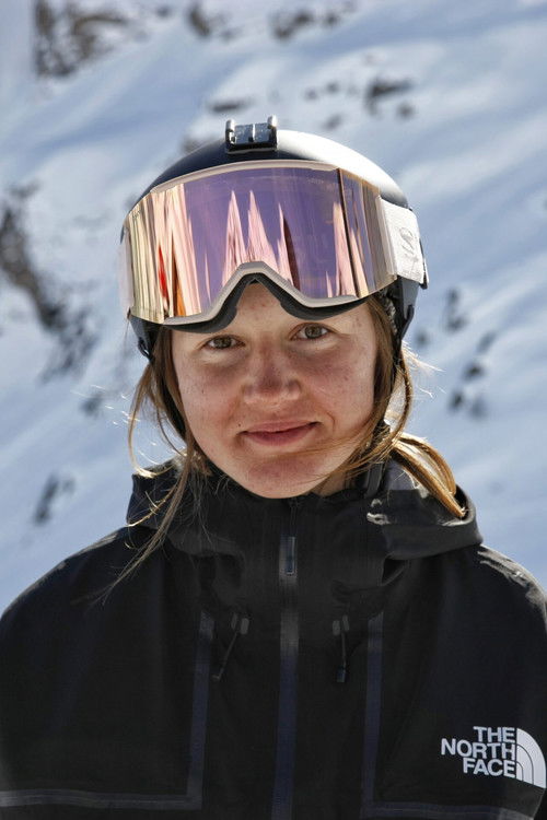 Mila De Le Rue as Self