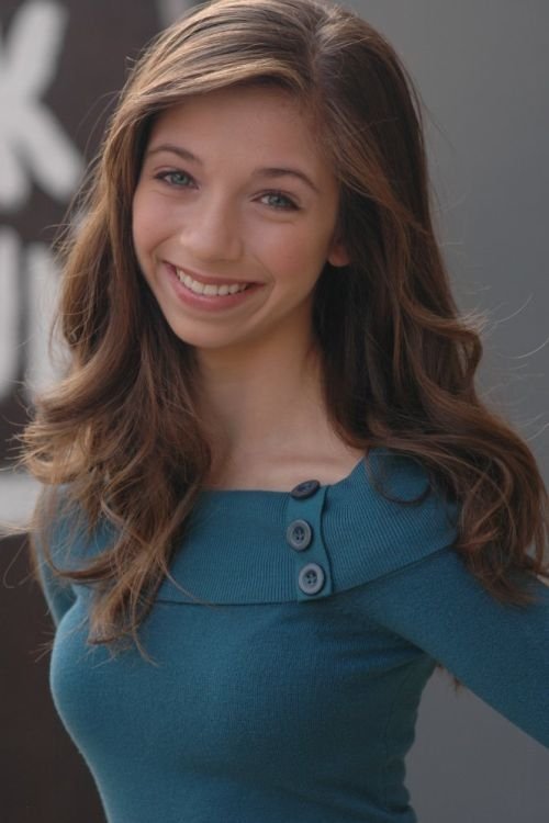 Molly Chiffer as Sarah
