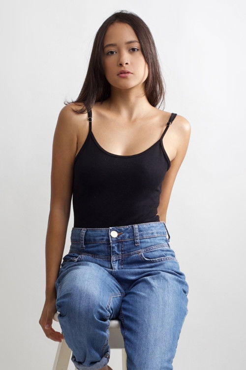 Tiffany Almeida as Solange