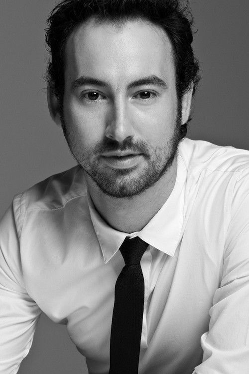 Bruno Guida as Embaixador Murilo Rezende