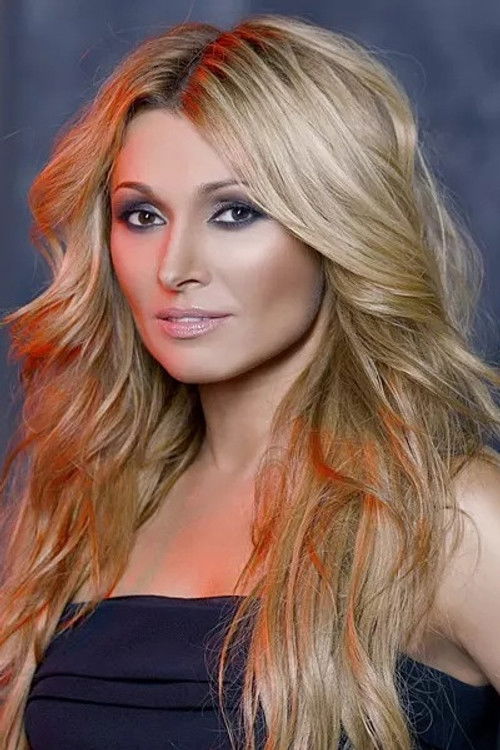 Anzhelika Agurbash as Ella