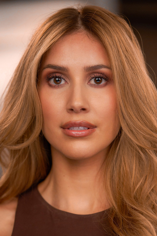 Emily Roslyn Villarreal as Commercial Businesswoman