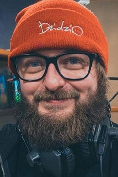 Mykhailo Khoma as Dzidzio