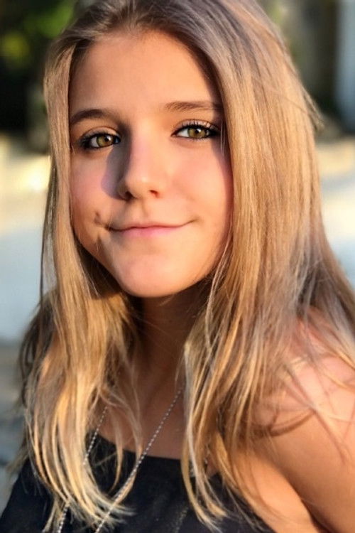 Giulia Nassa as Giulia