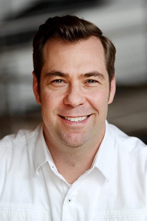 Brian Fee as Tracy Knapp