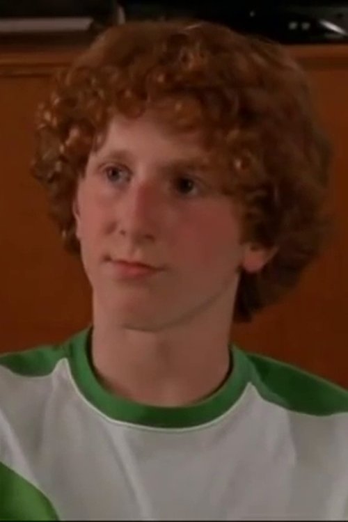 Benjamin Schmideg as Russell Skinner