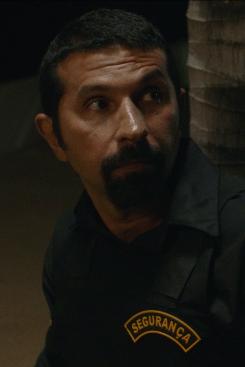 Galba Nogueira as Lucivaldo