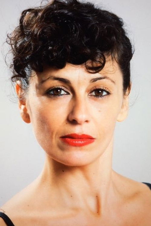 Luichi Macías as Carmen