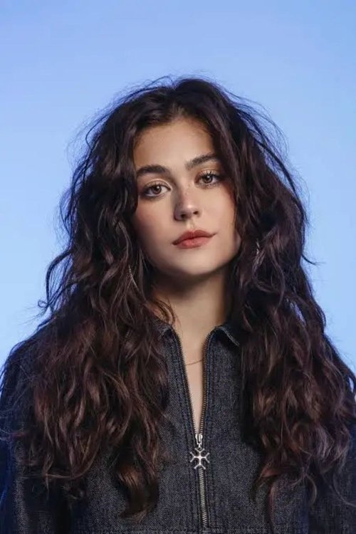 Mika Abdalla as Young Sarah