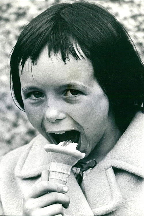 Helen Raye as Derval Dove