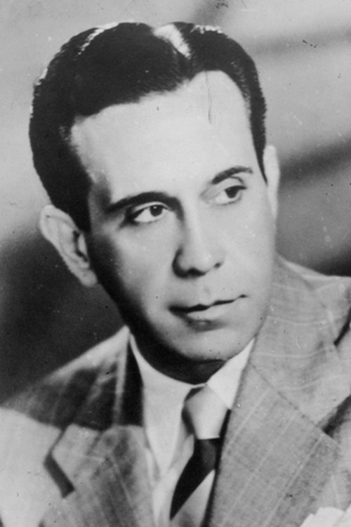 Odilon Azevedo as Clerk