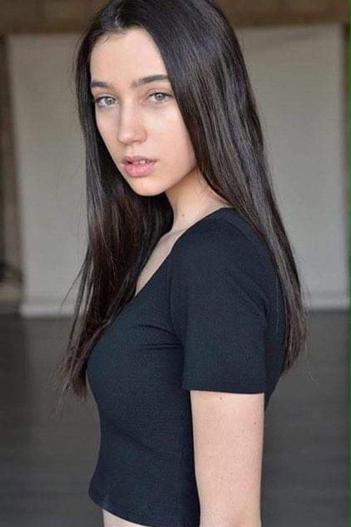 Nicole Grace as Nina