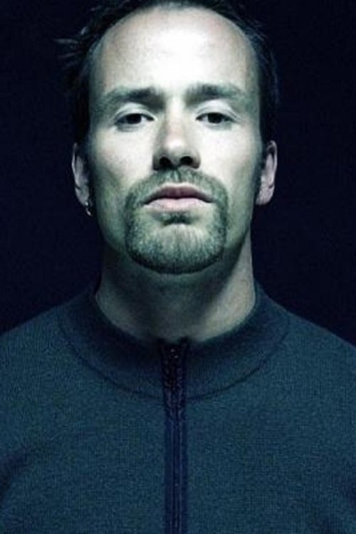 Bård Eithun as Faust