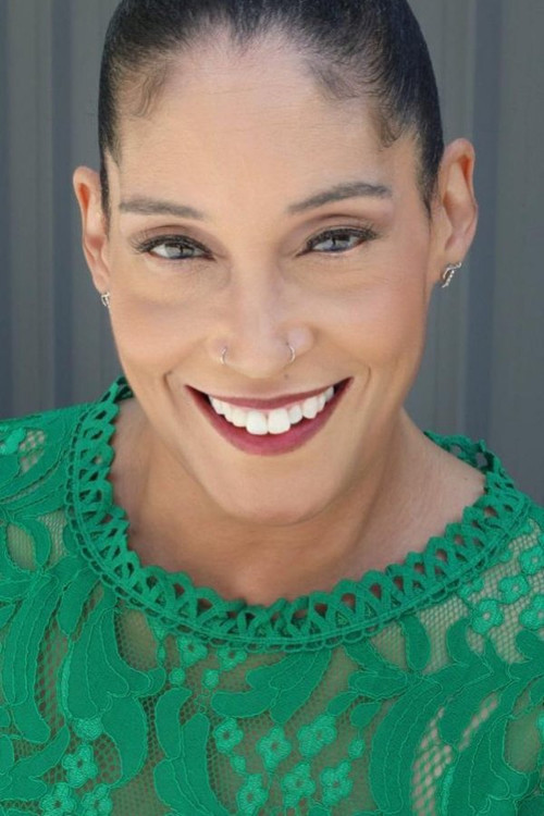 Tiger Dawn as Onisha